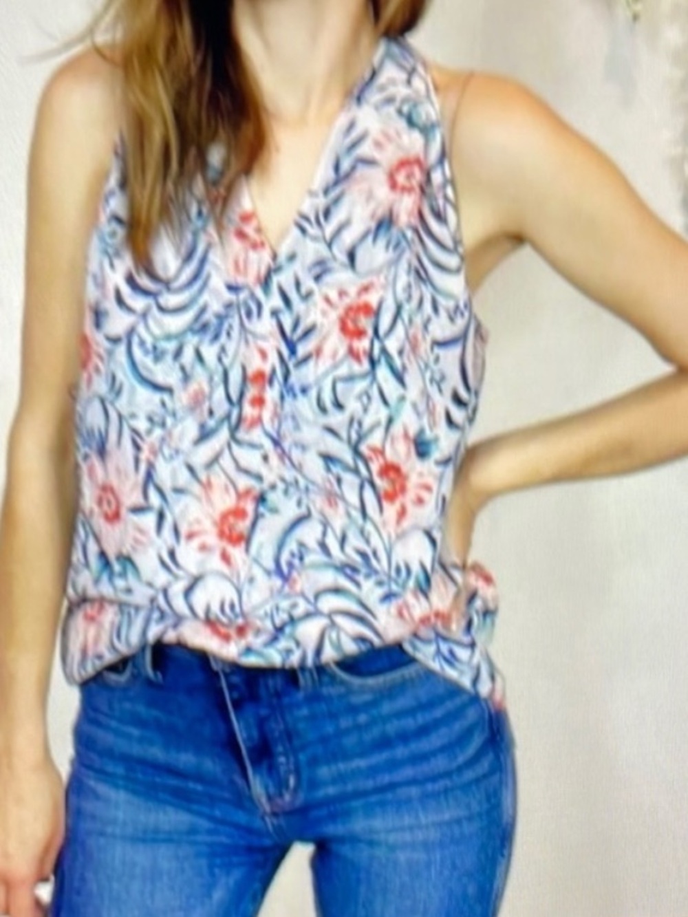Cabi "Stem" Floral V-Neck Sleeveless Blouse. Size Medium